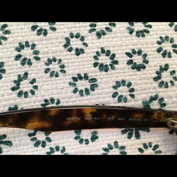 Ray-Ban NEW WAYFARER CLASSIC - Picture 5 of 8